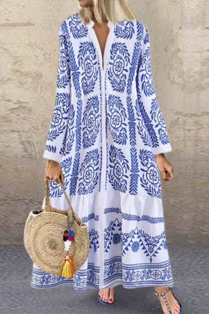 LP | Karol - Oversized dress with high neck and street print