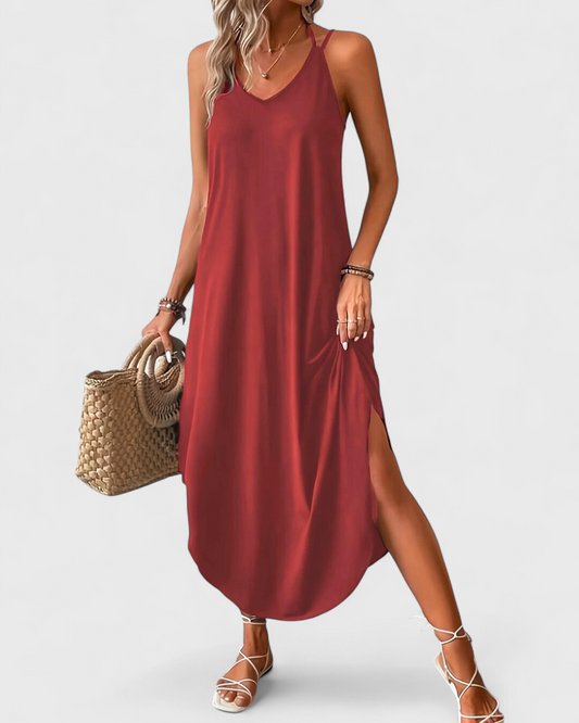 Flowing long dress with thin straps for everyday use