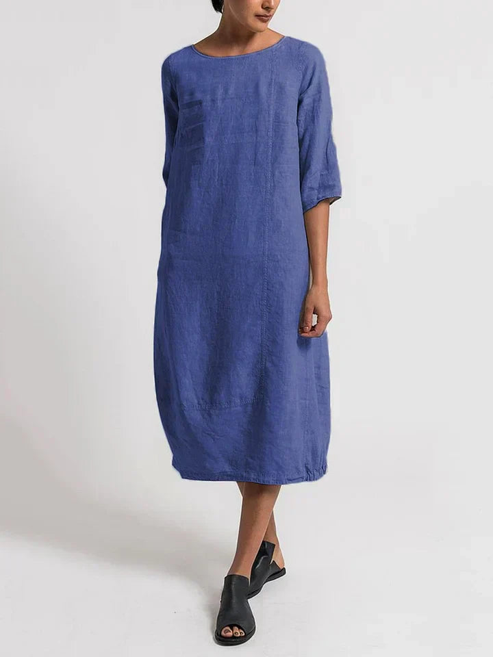 LP | One-color casual dress with round neckline and 3/4 sleeves
