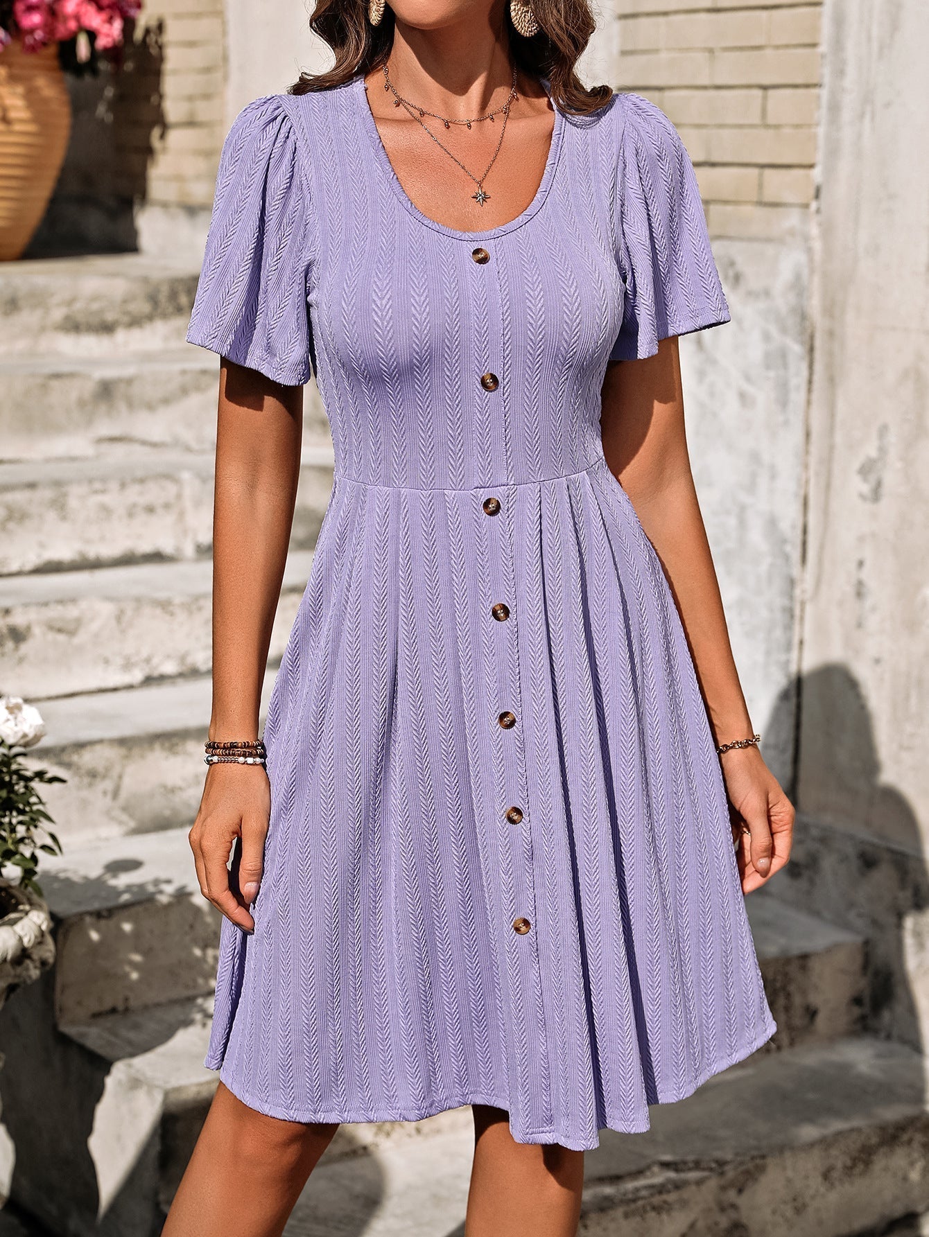 LP | Casual summer dress with short sleeves