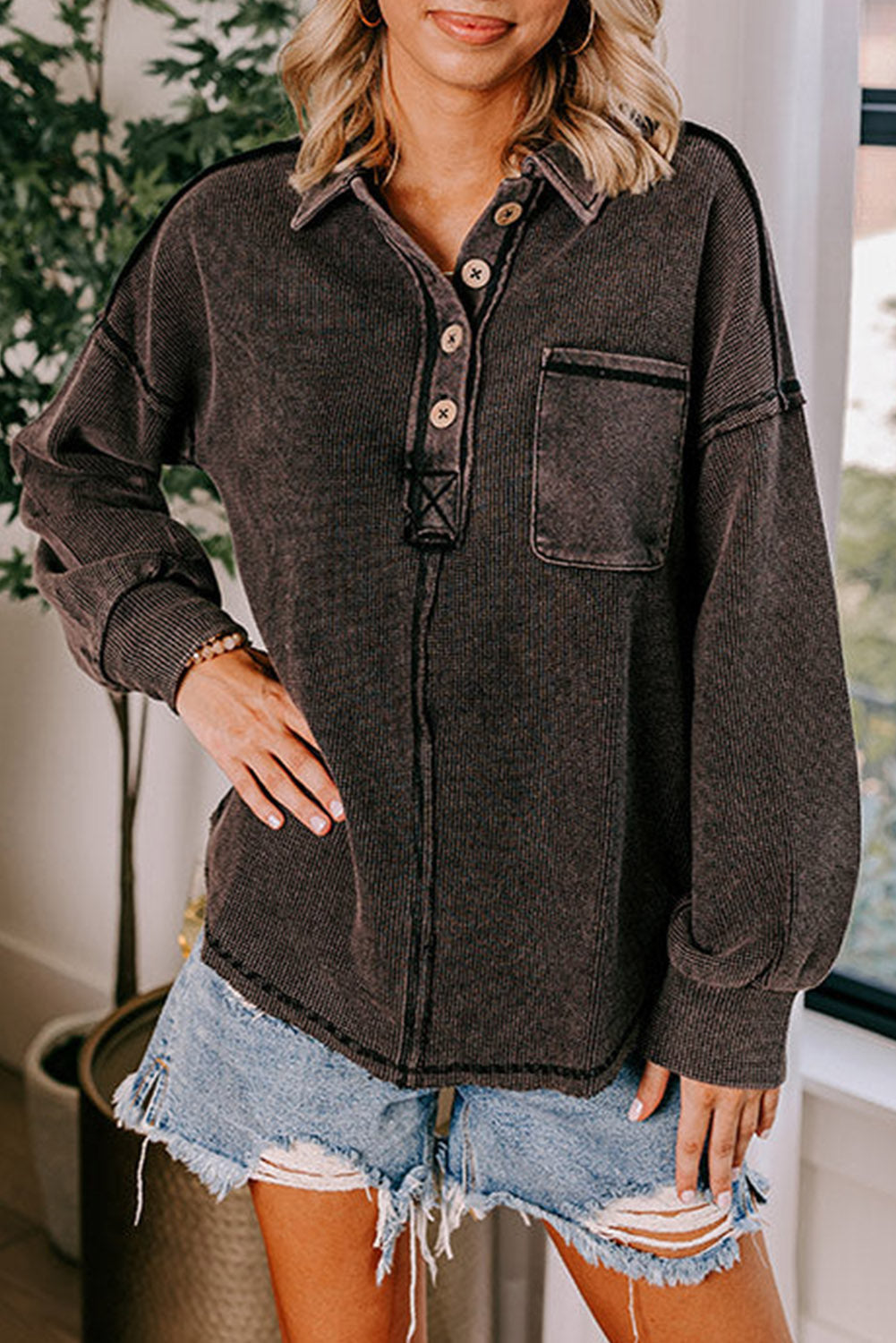 LP | Versatile and comfortable garment