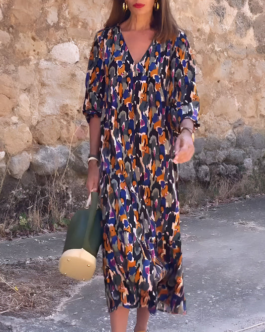 LD | V-neck dress with retro print