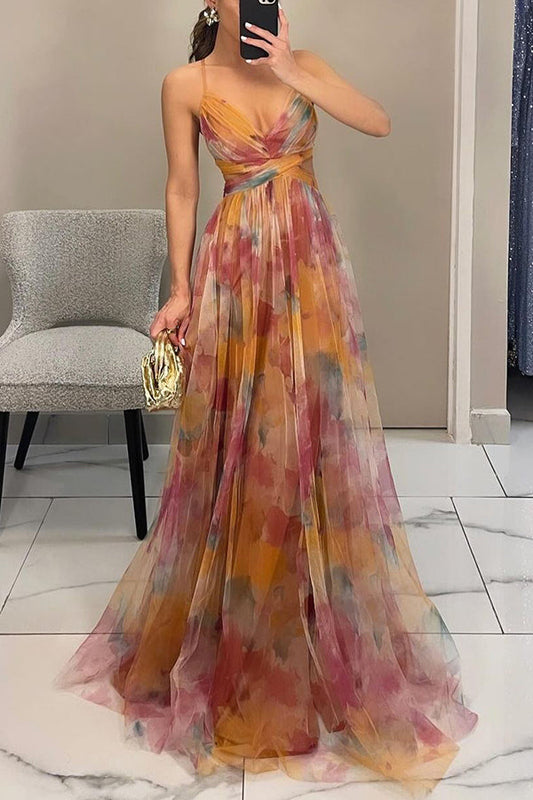 LD Long dress with spaghetti straps and floral print in a charming style