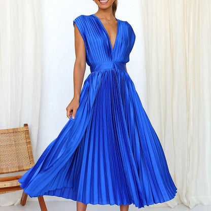 Pleated midi dress with V-neck and elegant short sleeves