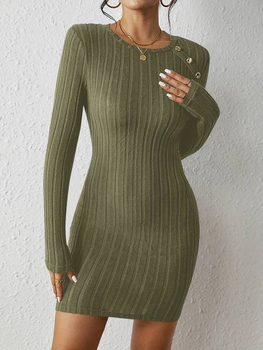 LP | Fashionable and minimalist dress