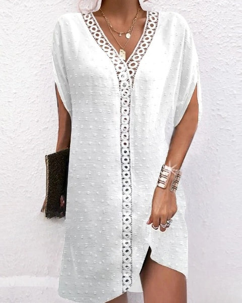 Stylish casual dress with V-neck, delicate lace patch and half sleeves