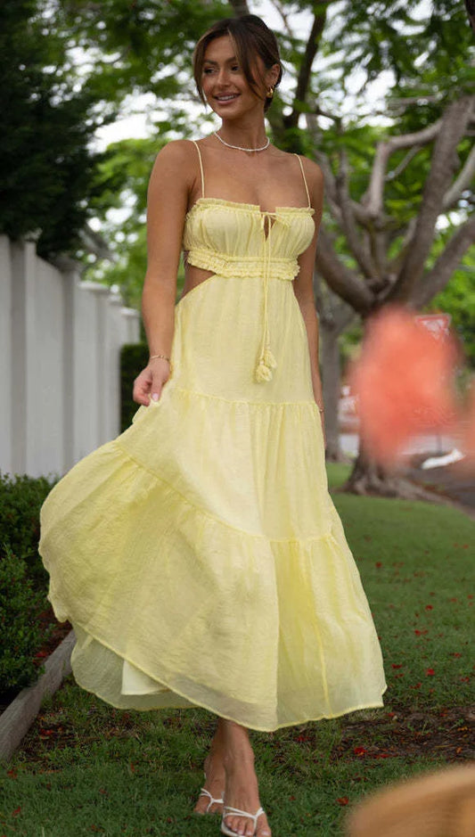 Sleeveless maxi dress with seams and ruffles