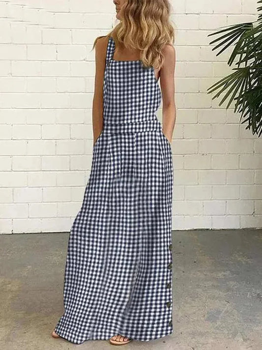 Printed sleeveless dress with buttons and pockets