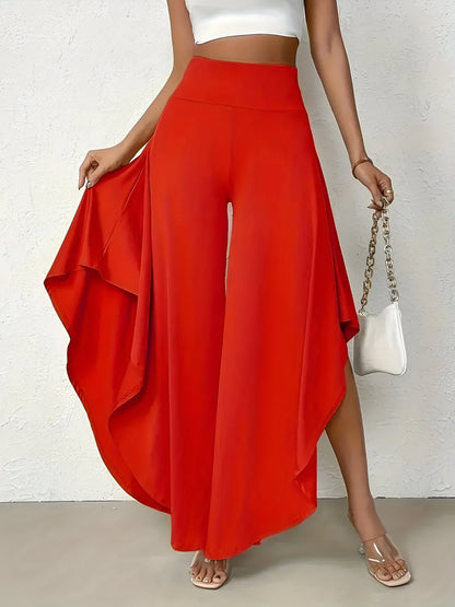 Wide pants with asymmetric shirt