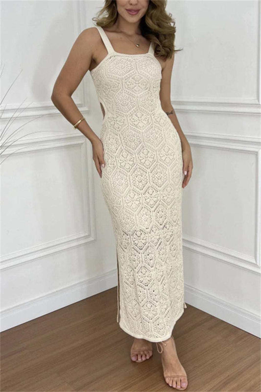 LD Long dress with square neck and spaghetti straps for special occasions