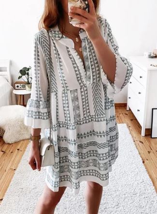 Mc | Juliene - Half-length dress with flared sleeves