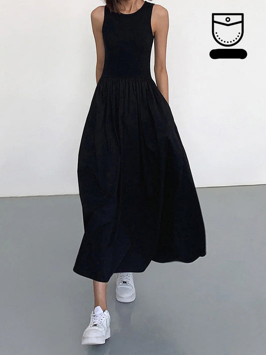 Sleeveless long dress with a round neckline for relaxed styling