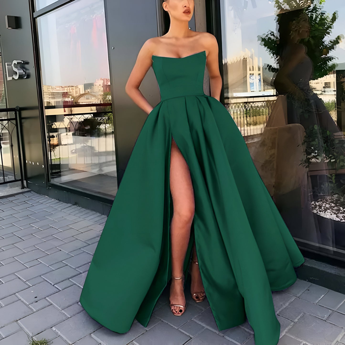 Mc | Elegant evening dress with high slit