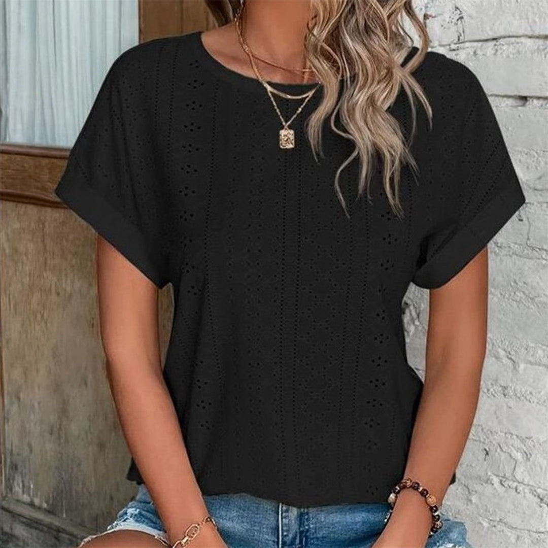 Gail - Short-sleeved top for women - Simple and elegant