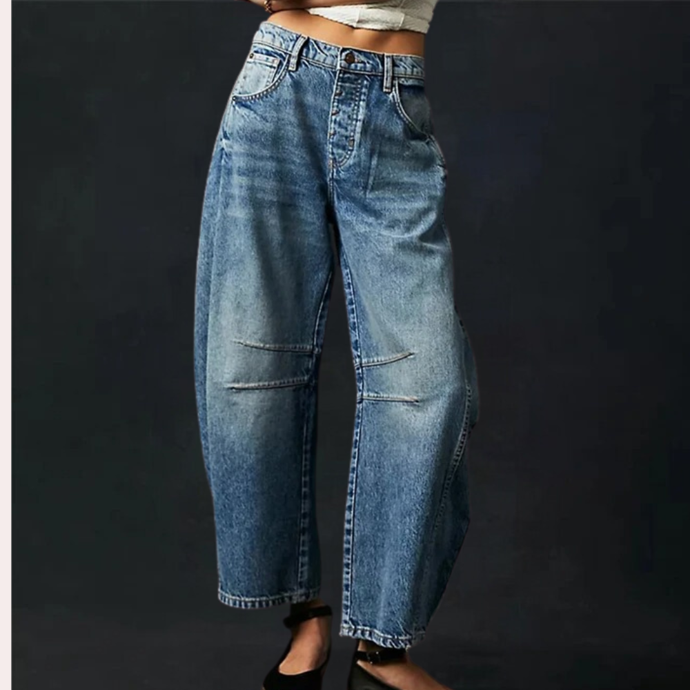 Trendy wide-leg jeans for women