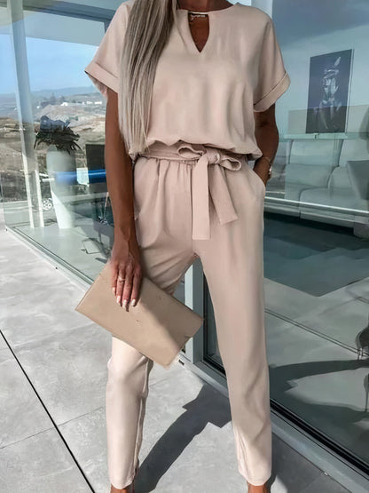 Jumpsuit with pointed neckline - Cam