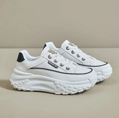 LP | Chic and relaxed shoes in general