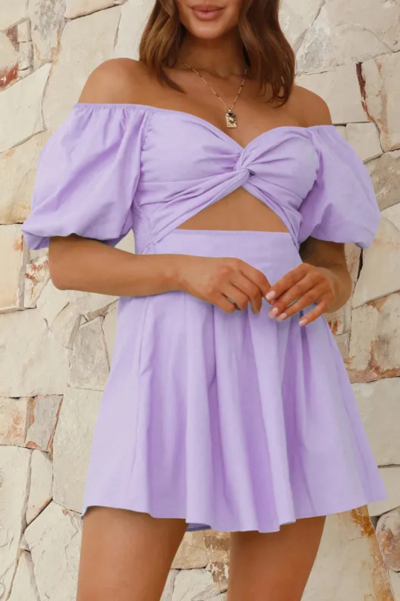 Celeste | Pleated dress with shoulder pads and lantern sleeves