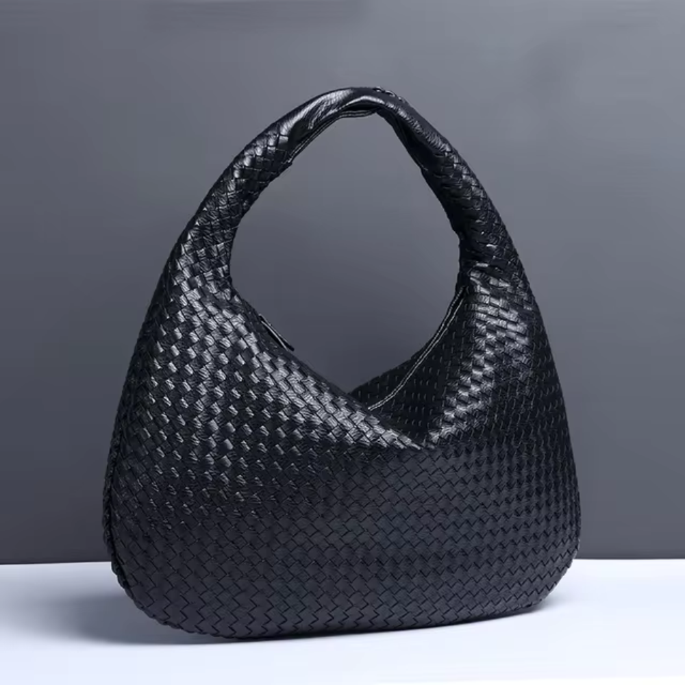 Claude - Elegant dumpling bag