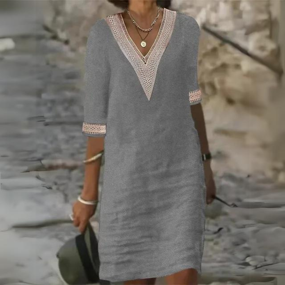 Mc | Elegant vintage dress with v-neckline