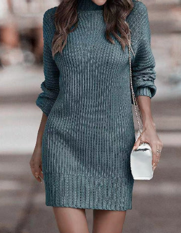 LP | Elegant knit dress with high neck