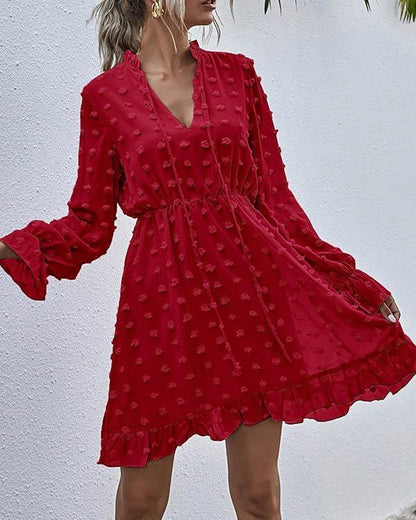 LP | Fashionable lace chiffon dress with ruffles at the waist