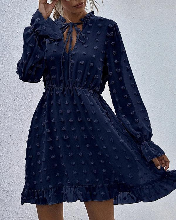 LP | Fashionable lace chiffon dress with ruffles at the waist