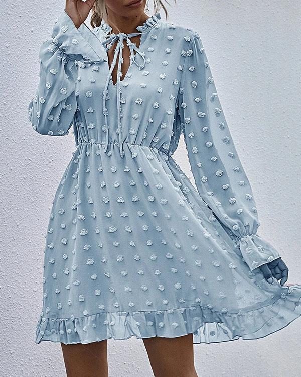 LP | Fashionable lace chiffon dress with ruffles at the waist