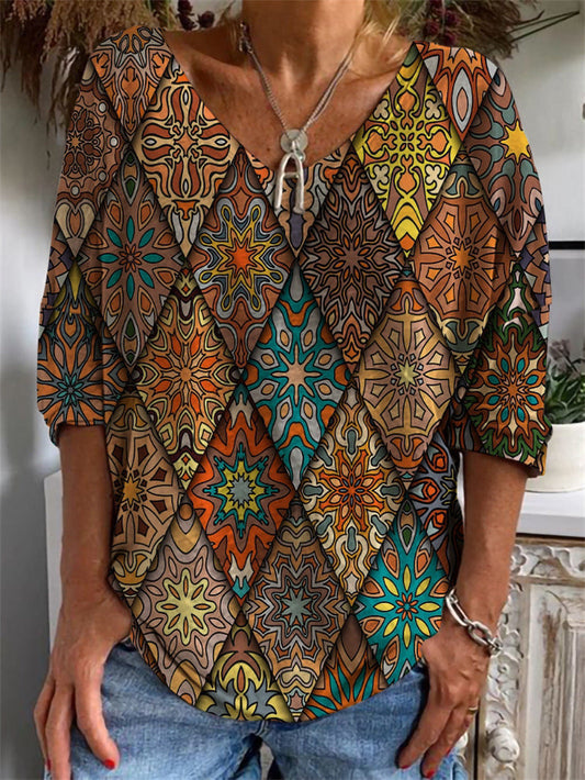 Long-sleeved V-neck T-shirt with geometric motifs