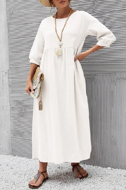 Mc | Simple casual dress with O-neckline and A-line.