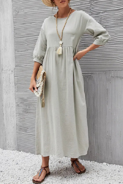 Mc | Simple casual dress with O-neckline and A-line.