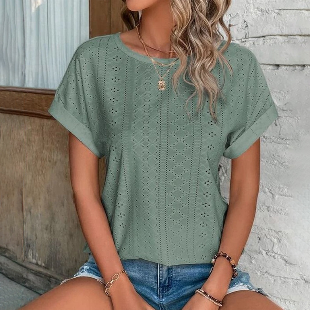 Gail - Short-sleeved top for women - Simple and elegant