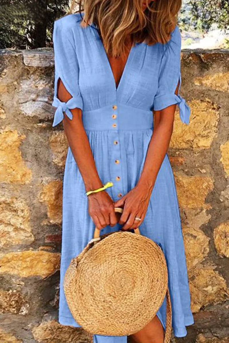 LP | Elegant casual dress with V-neck and buckle closure