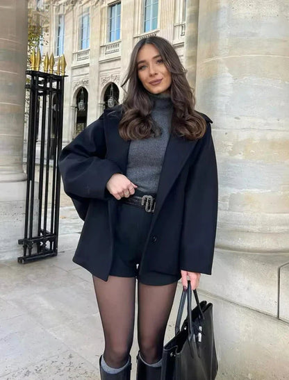 Elona | Modern Button-Up Jacket for Women: Chic and Comfortable
