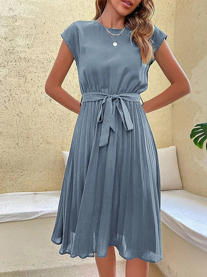 LP | Summer dress with short sleeves and pleats