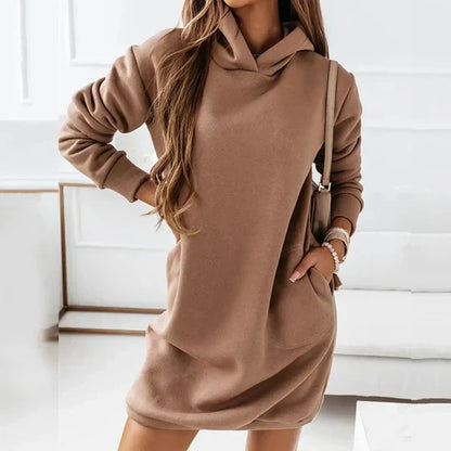 LP | Warm dress with hood and pockets