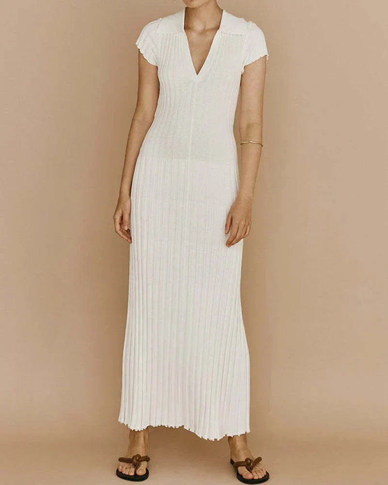 LP | Casual knit dress with pointed neckline