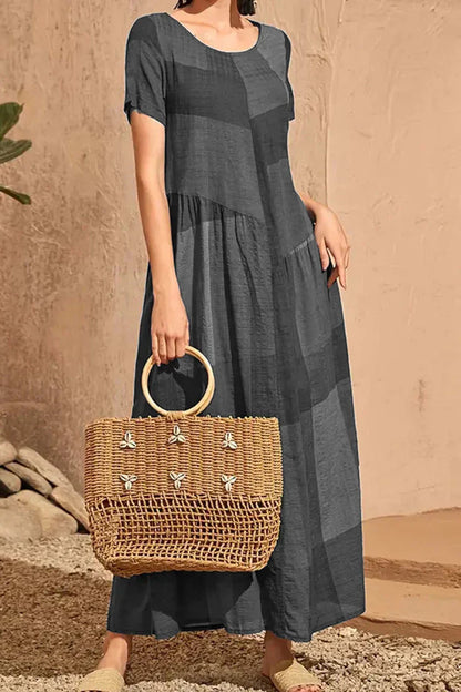LP | Dress with plaid pattern and vintage bag