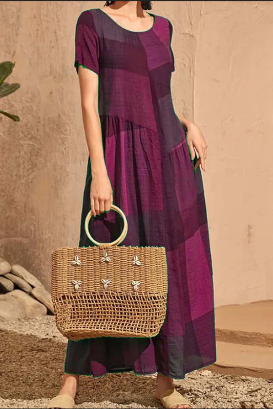 LP | Dress with plaid pattern and vintage bag