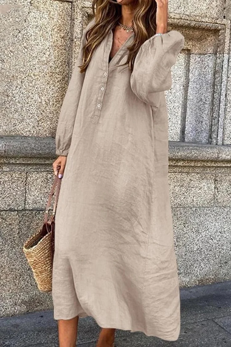 LP | Cotton and linen dress with V-neck and button closure in the chest area