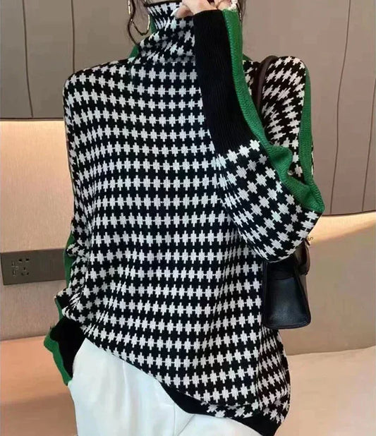 Isabelle Moreau | Women's Chic and Comfortable Patterned Turtleneck Sweater