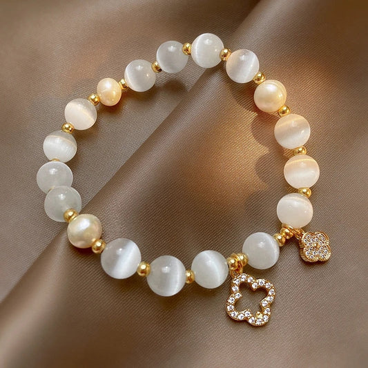 Natural crystal and pearl bracelet | A unique bracelet