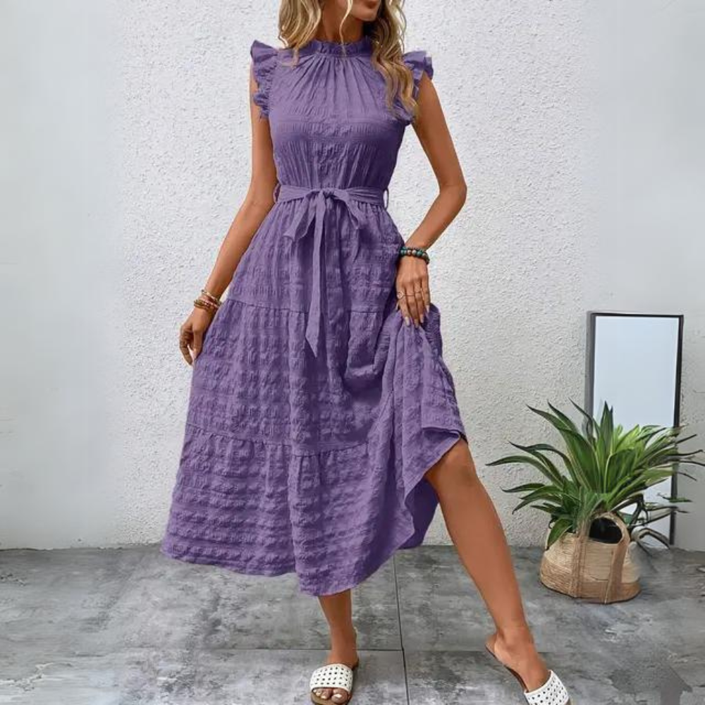 Mc | Detailed dress with fabric belt