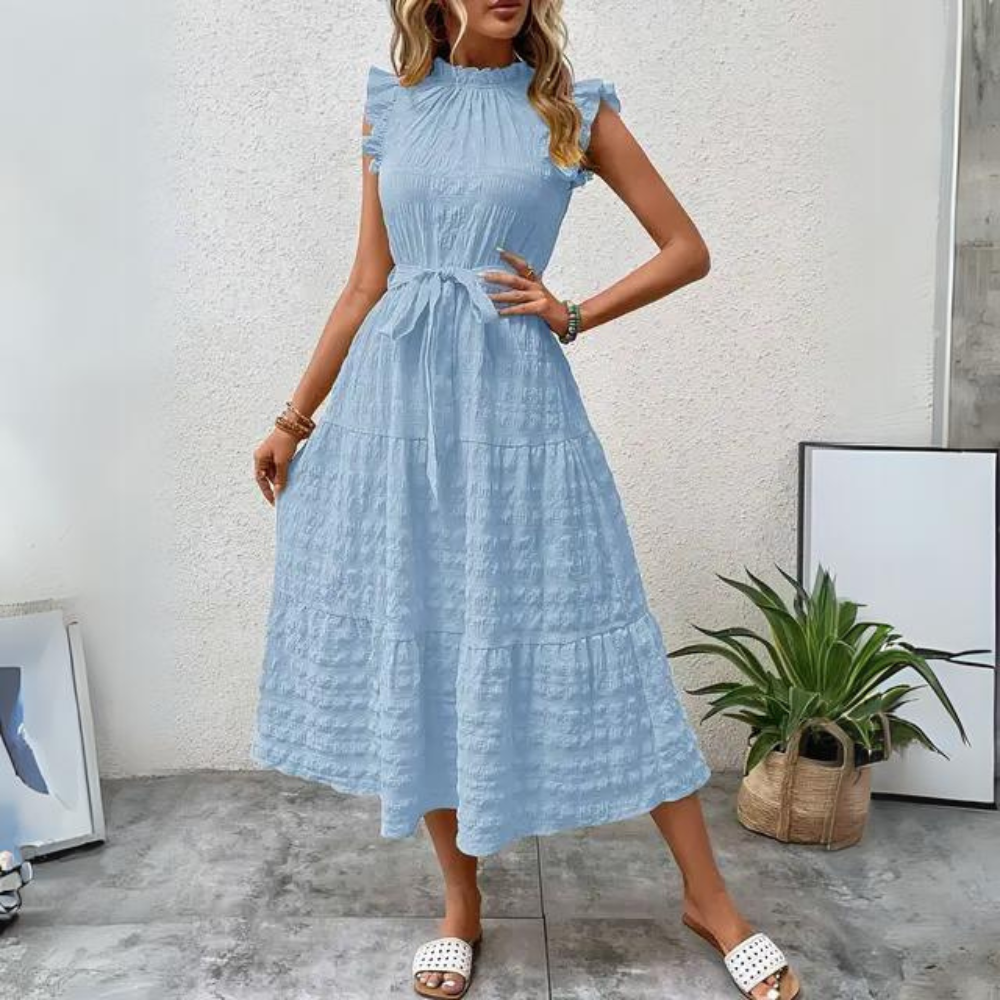 Mc | Detailed dress with fabric belt