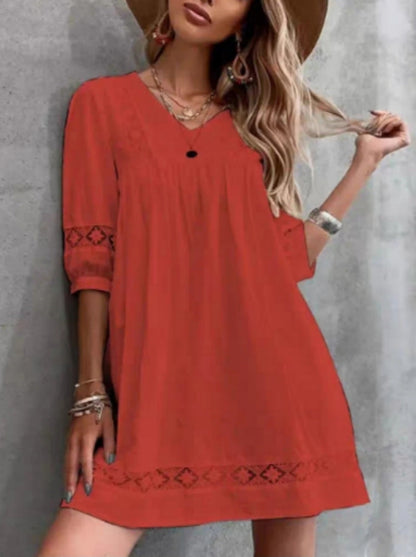 LP MW | single-color lace with V-neck and three-quarter sleeves