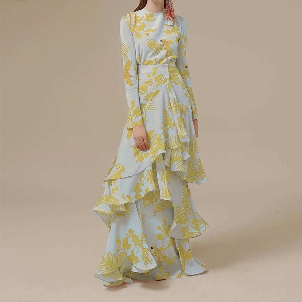 Mc | Fashionable dress with ruffles