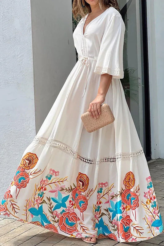 LP | V-neck dress with lace details