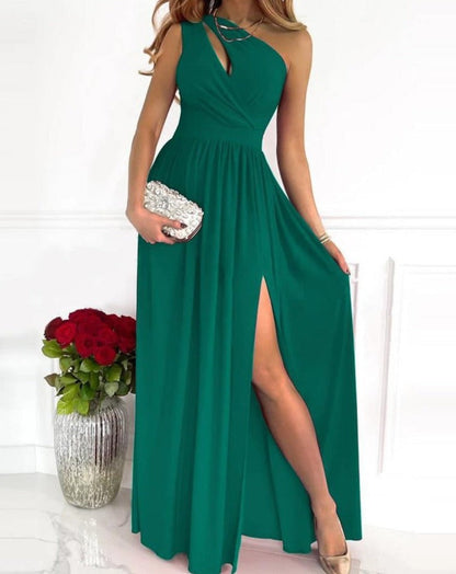 LP | Elegant one-shoulder dress with sexy high slit