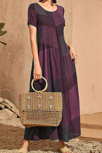 LP | Dress with plaid pattern and vintage bag