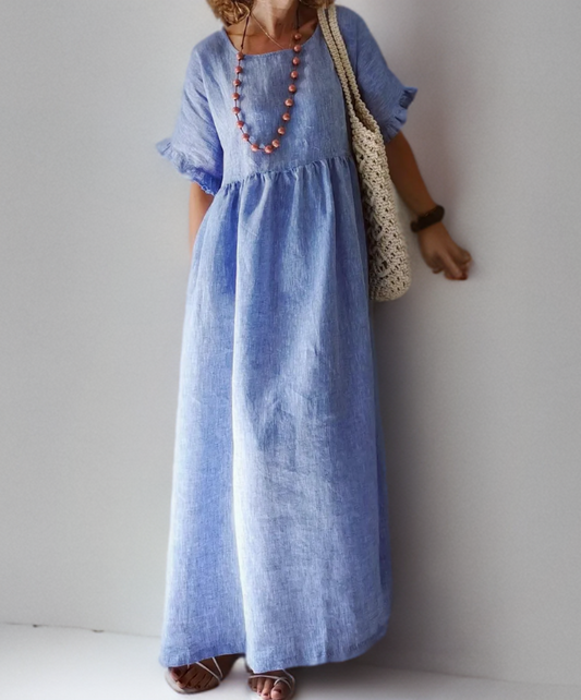 Mc | Casual dress with gathered sleeves.